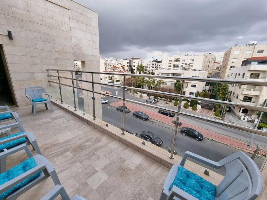 Deir Ghbar 3 Rooms Apart Amman Ngoại thất bức ảnh